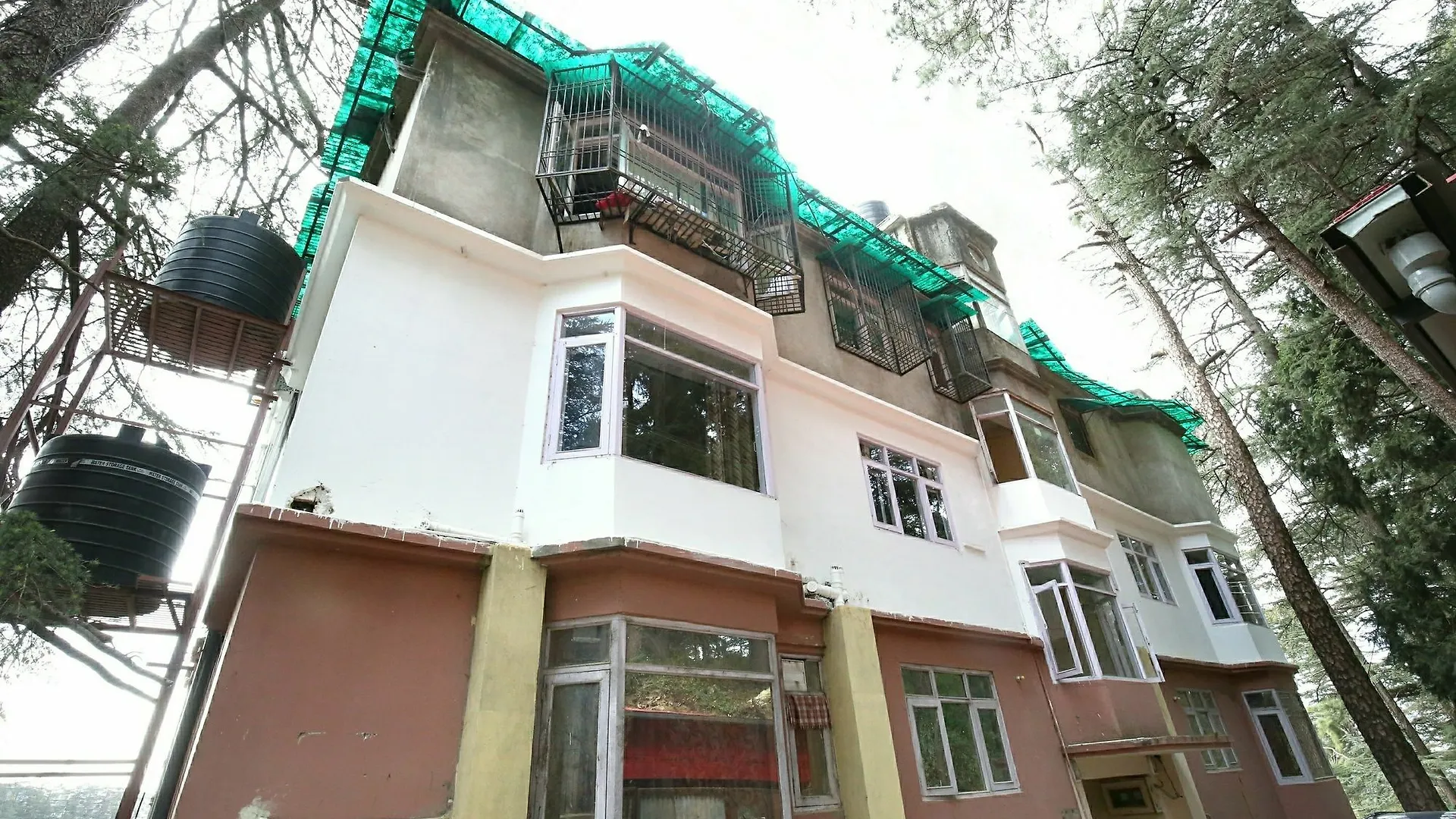 Apartment Oyo Home 10839 Studios Kanlog Shimla India